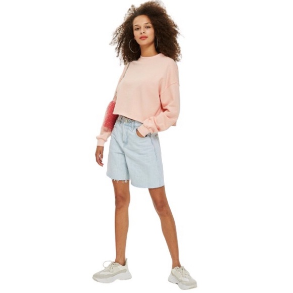 TOPSHOP Petite Crop Sweatshirt in Pale Pink